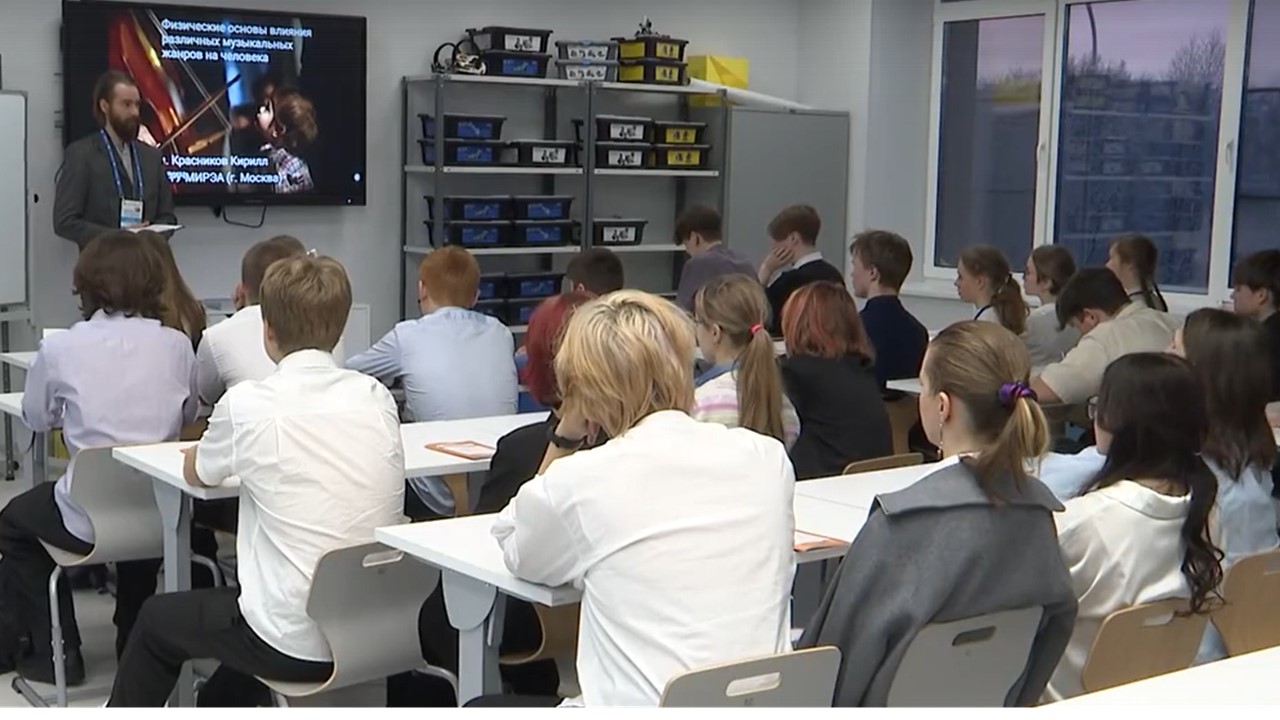 Фильм Лекции для школьников прозвучали от Байкала до Кольского полуострова!